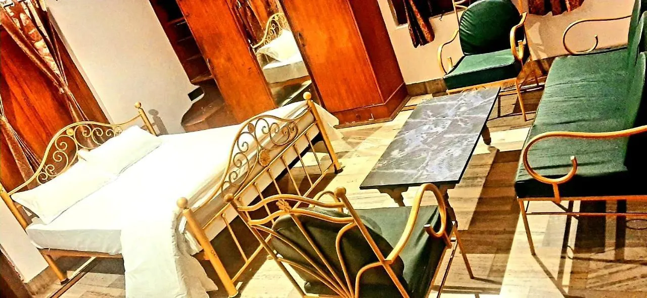 Varanasi River View Holiday Homestay Dormitory And Hostel インド